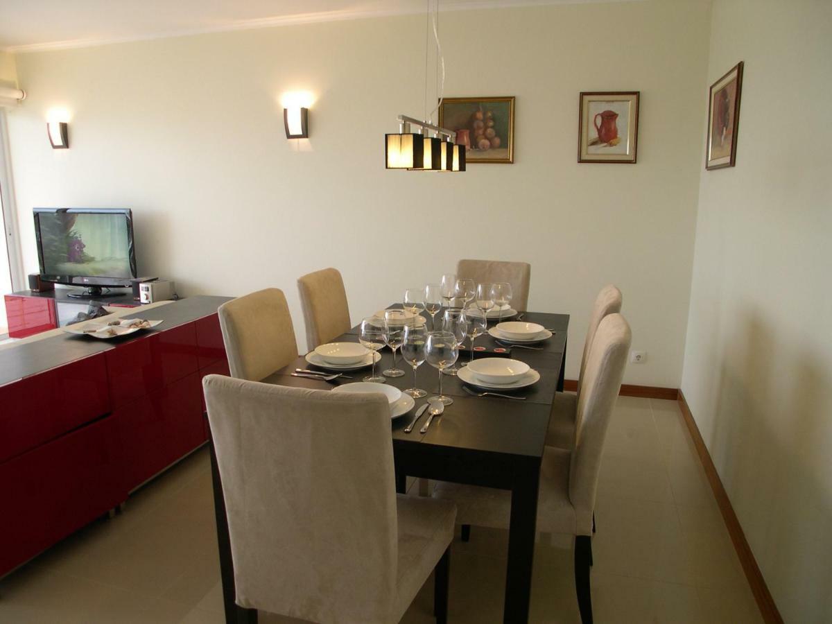 Lovely Apartment อัลวอร์ ภายนอก รูปภาพ