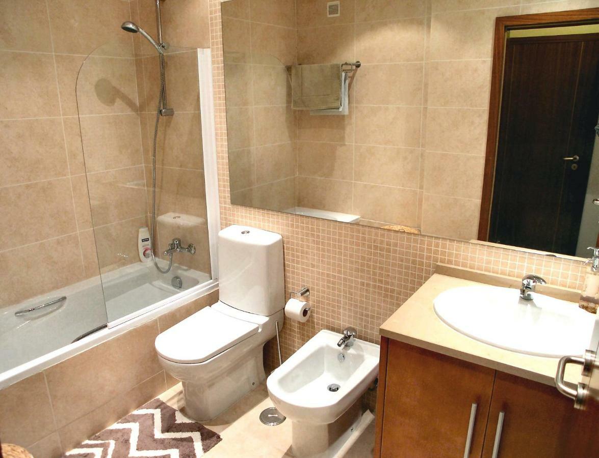Lovely Apartment อัลวอร์ ภายนอก รูปภาพ