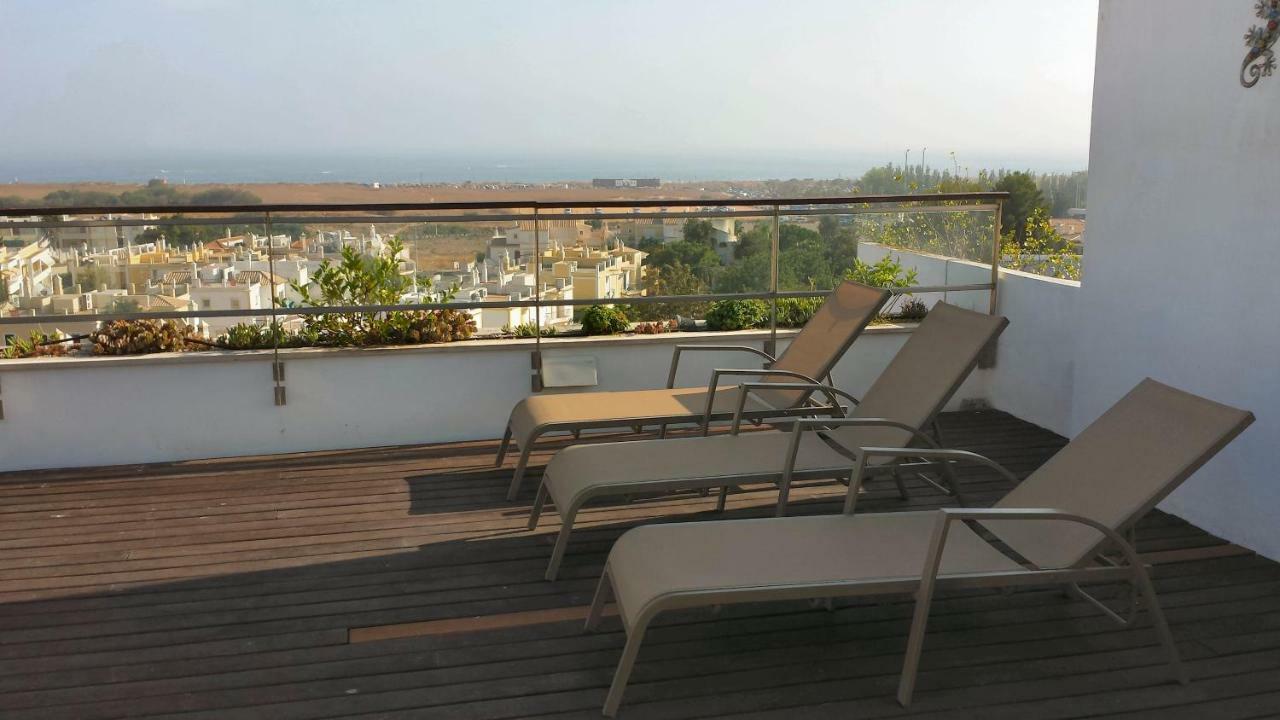 Lovely Apartment อัลวอร์ ภายนอก รูปภาพ